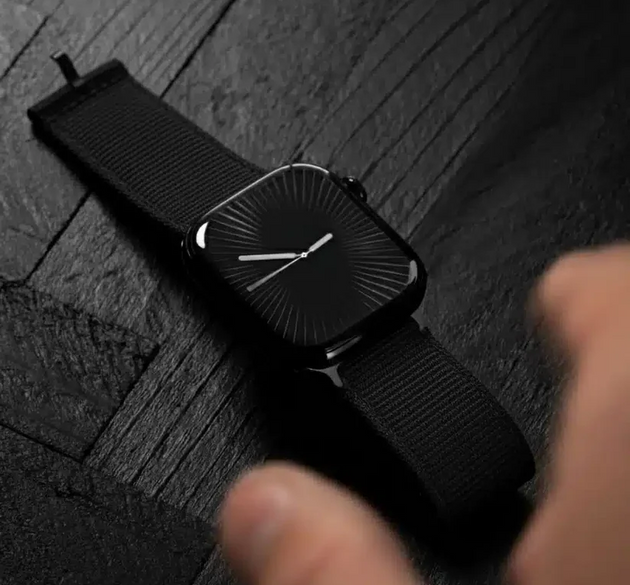 Apple Watch Series 11 – Premium Lifestyle, Smarter Choice