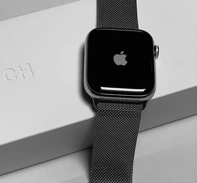 Apple Watch Series 11 – Premium Lifestyle, Smarter Choice